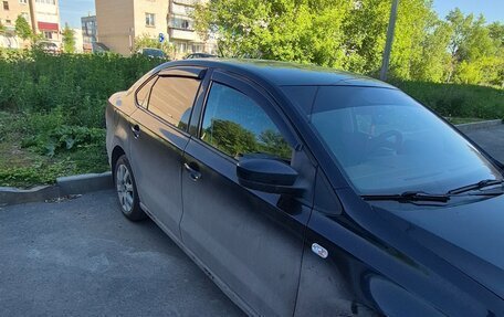 Volkswagen Polo VI (EU Market), 2011 год, 650 000 рублей, 2 фотография