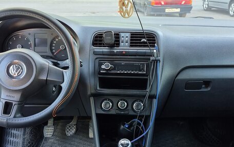 Volkswagen Polo VI (EU Market), 2011 год, 650 000 рублей, 9 фотография
