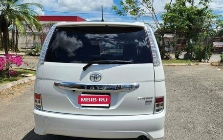 Toyota ISis I, 2014 год, 1 380 000 рублей, 5 фотография