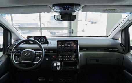 Hyundai Staria, 2025 год, 8 299 900 рублей, 10 фотография