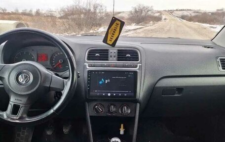 Volkswagen Polo VI (EU Market), 2011 год, 830 000 рублей, 5 фотография