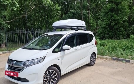 Honda Freed II, 2019 год, 1 570 000 рублей, 3 фотография