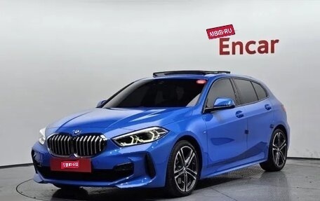 BMW 1 серия, 2021 год, 2 290 000 рублей, 1 фотография