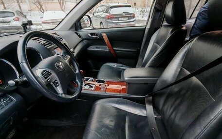 Toyota Highlander III, 2011 год, 2 250 000 рублей, 9 фотография