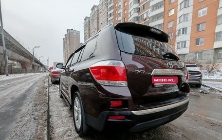 Toyota Highlander III, 2011 год, 2 250 000 рублей, 5 фотография