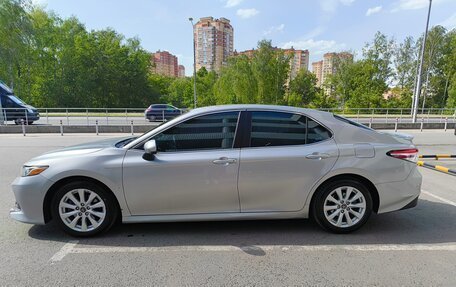 Toyota Camry, 2018 год, 2 300 000 рублей, 3 фотография
