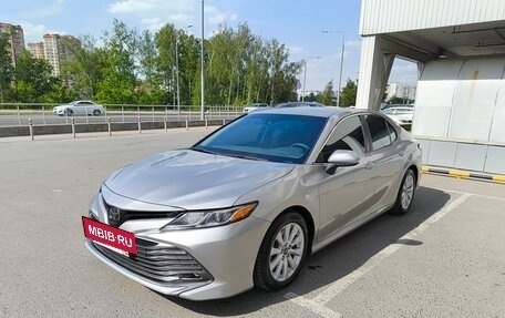 Toyota Camry, 2018 год, 2 300 000 рублей, 2 фотография