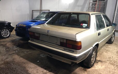 Lancia Prisma, 1988 год, 1 000 000 рублей, 2 фотография