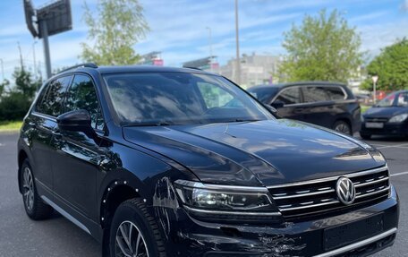 Volkswagen Tiguan II, 2019 год, 1 800 000 рублей, 4 фотография