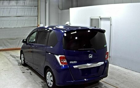 Honda Freed I, 2015 год, 1 370 000 рублей, 2 фотография