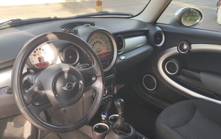 MINI Hatch, 2011 год, 1 200 000 рублей, 11 фотография