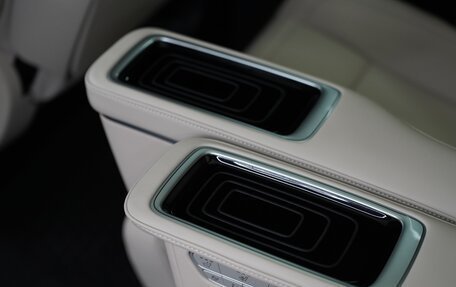 Mercedes-Benz V-Класс, 2025 год, 16 500 000 рублей, 32 фотография