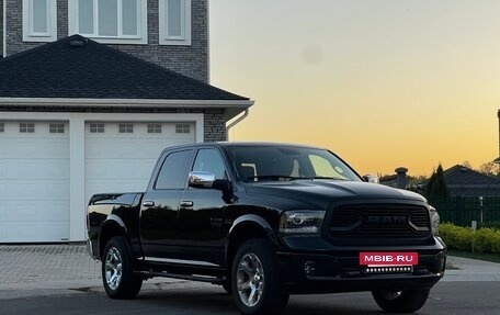 Dodge RAM IV, 2013 год, 3 400 000 рублей, 2 фотография