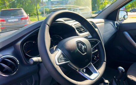 Renault Logan II, 2019 год, 1 090 000 рублей, 17 фотография