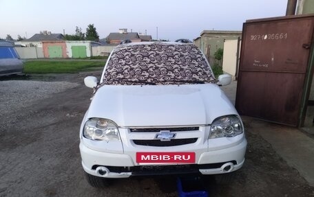 Chevrolet Niva I рестайлинг, 2010 год, 550 000 рублей, 2 фотография