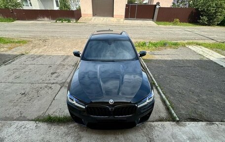 BMW 5 серия, 2019 год, 4 000 000 рублей, 3 фотография
