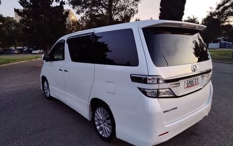 Toyota Vellfire I, 2014 год, 2 000 000 рублей, 12 фотография