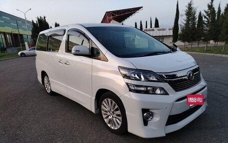 Toyota Vellfire I, 2014 год, 2 000 000 рублей, 14 фотография
