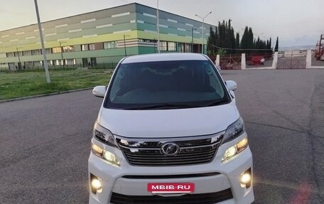 Toyota Vellfire I, 2014 год, 2 000 000 рублей, 10 фотография