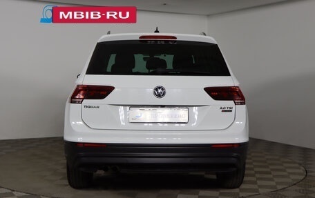 Volkswagen Tiguan II, 2017 год, 2 129 990 рублей, 6 фотография
