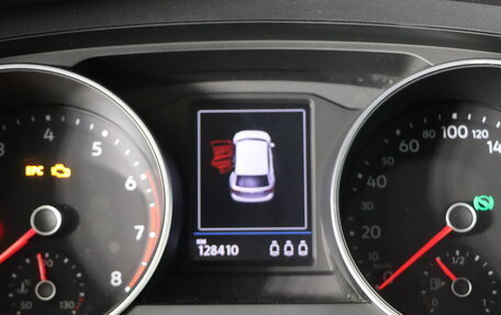 Volkswagen Tiguan II, 2017 год, 2 129 990 рублей, 15 фотография