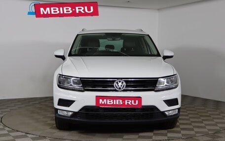 Volkswagen Tiguan II, 2017 год, 2 129 990 рублей, 2 фотография
