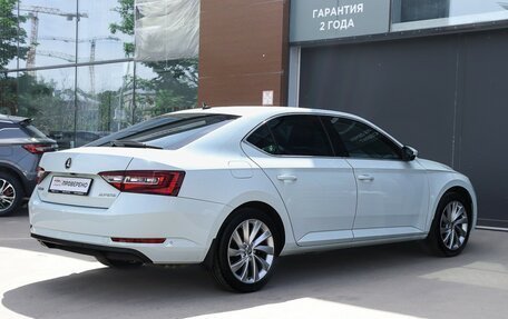 Skoda Superb III рестайлинг, 2018 год, 2 600 000 рублей, 5 фотография