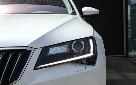 Skoda Superb III рестайлинг, 2018 год, 2 600 000 рублей, 30 фотография