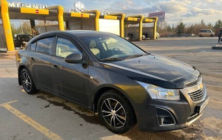 Chevrolet Cruze II, 2013 год, 1 100 000 рублей, 9 фотография