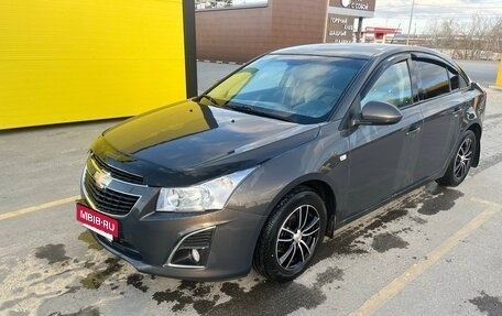 Chevrolet Cruze II, 2013 год, 1 100 000 рублей, 2 фотография