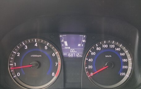 Hyundai Solaris II рестайлинг, 2014 год, 690 000 рублей, 17 фотография
