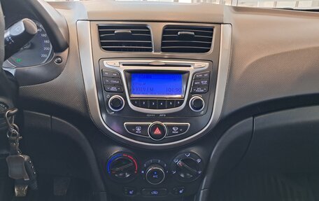 Hyundai Solaris II рестайлинг, 2014 год, 690 000 рублей, 19 фотография