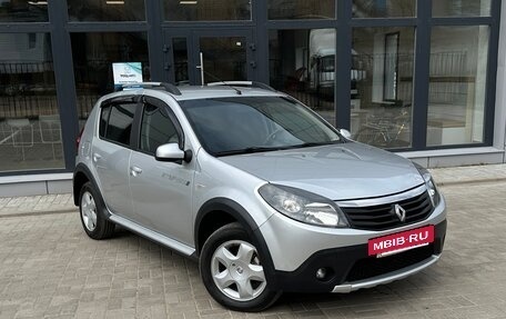 Renault Sandero I, 2014 год, 980 000 рублей, 3 фотография