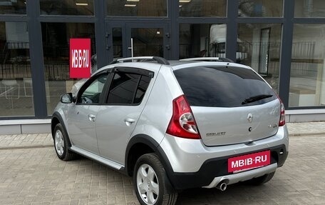 Renault Sandero I, 2014 год, 980 000 рублей, 2 фотография