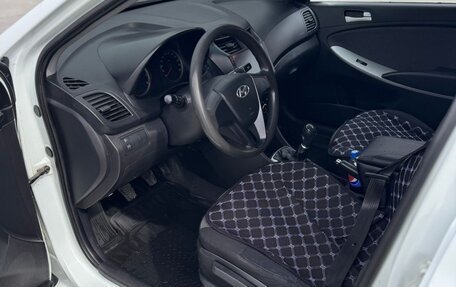 Hyundai Solaris II рестайлинг, 2012 год, 630 000 рублей, 2 фотография