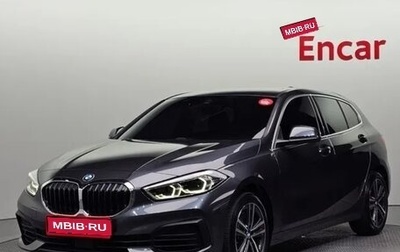 BMW 1 серия, 2021 год, 2 300 000 рублей, 1 фотография