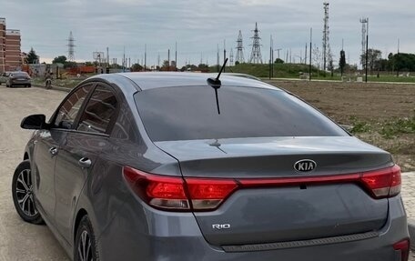 KIA Rio IV, 2017 год, 915 000 рублей, 5 фотография