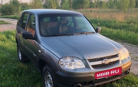 Chevrolet Niva I рестайлинг, 2018 год, 760 000 рублей, 4 фотография