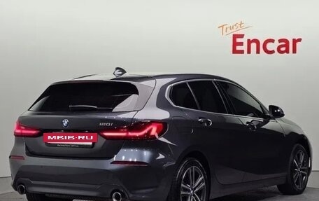 BMW 1 серия, 2021 год, 2 300 000 рублей, 2 фотография