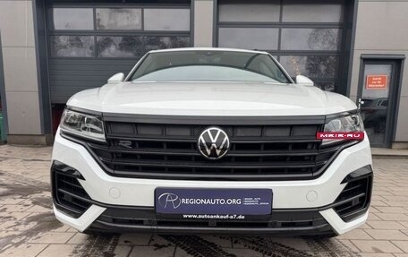 Volkswagen Touareg III, 2022 год, 6 050 000 рублей, 3 фотография