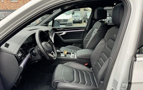 Volkswagen Touareg III, 2022 год, 6 050 000 рублей, 10 фотография
