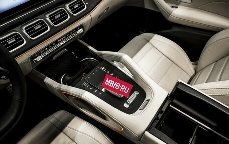Mercedes-Benz GLS, 2024 год, 18 000 000 рублей, 16 фотография