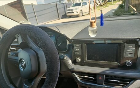Skoda Rapid II, 2020 год, 1 700 000 рублей, 3 фотография