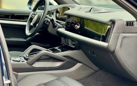 Porsche Cayenne III, 2024 год, 16 200 000 рублей, 20 фотография