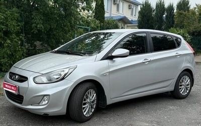 Hyundai Solaris II рестайлинг, 2012 год, 890 000 рублей, 1 фотография