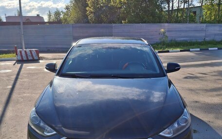 Hyundai Elantra VI рестайлинг, 2016 год, 1 400 000 рублей, 5 фотография
