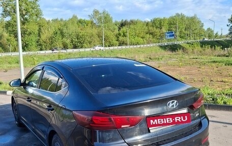 Hyundai Elantra VI рестайлинг, 2016 год, 1 400 000 рублей, 3 фотография