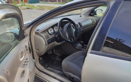 Dodge Intrepid II, 2002 год, 370 000 рублей, 17 фотография