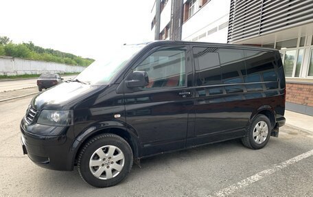 Volkswagen Caravelle T5, 2008 год, 1 550 000 рублей, 2 фотография