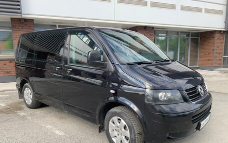 Volkswagen Caravelle T5, 2008 год, 1 550 000 рублей, 6 фотография